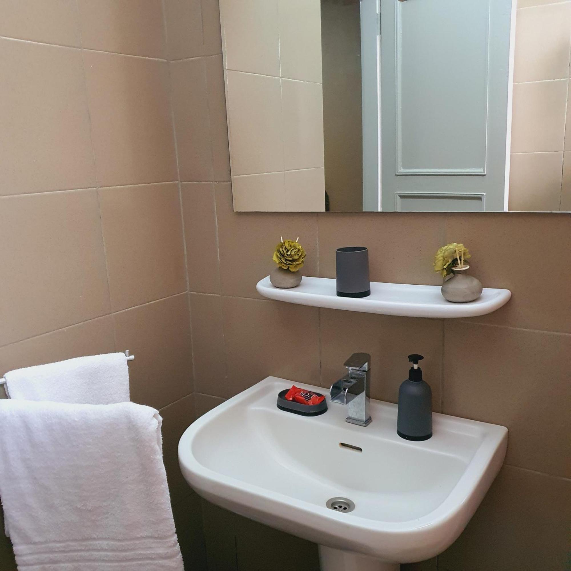 Villa Mango อาบีจาน ภายนอก รูปภาพ